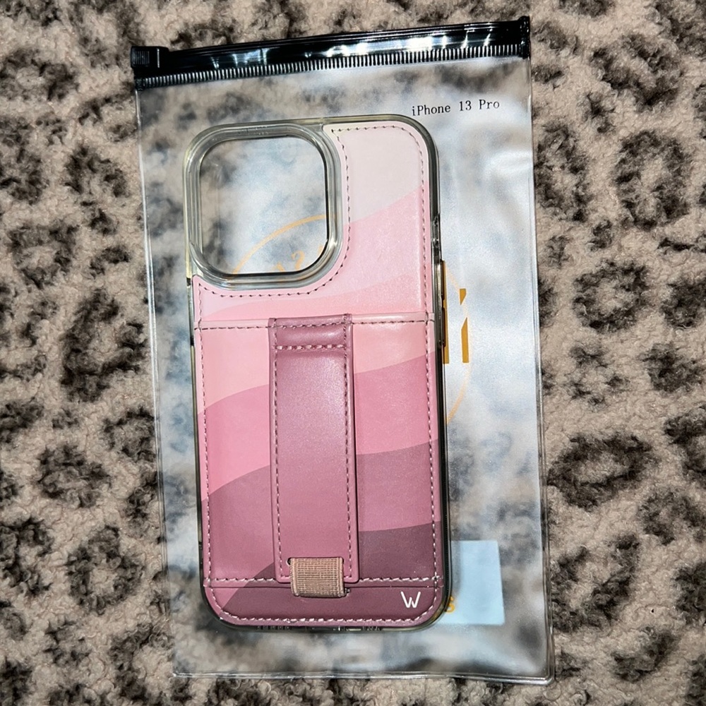 iPhone 13 Pro Walli Case